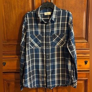 Men’s Casual Button Down Shirt with Classic Plaid Design - Navy Blue & White